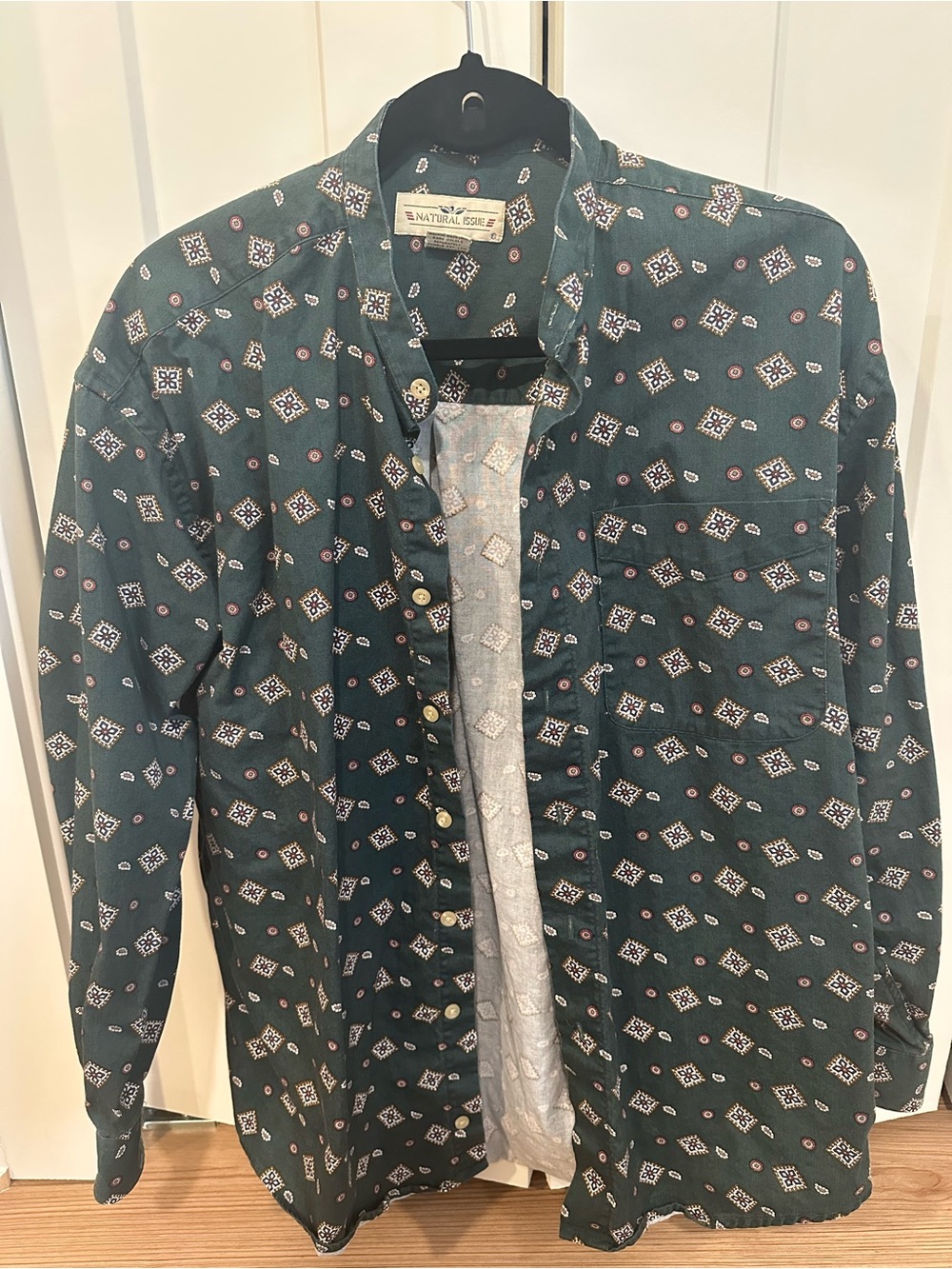 Vintage Fisherman Core Nautica Men’s Green Patterned Button-Up Shirt